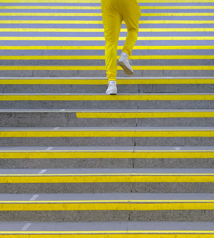 Fried Wolfgang - Fotoclub Ludwigsburg e.V. - Yellow Steps - Annahme