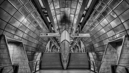 Gruner Eberhard - Photoclub Reutlingen e.V. - Tube Southwark - Annahme